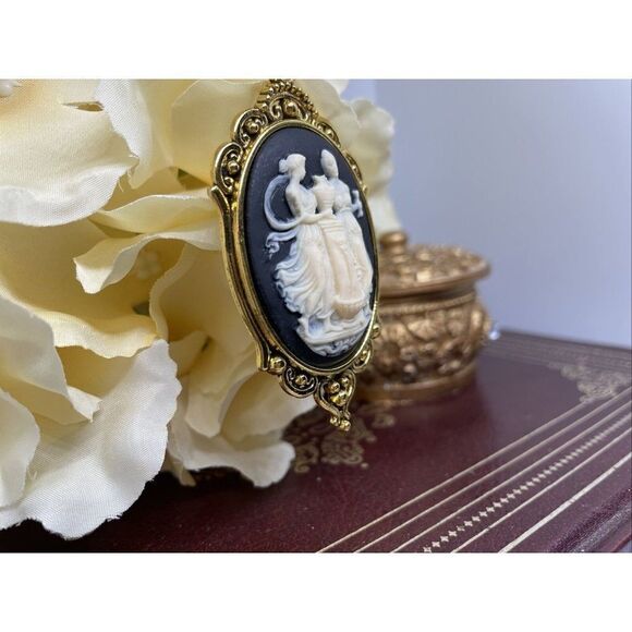 Grecian Ladies Garden Cameo Gold Statement Pendant Necklace Wedding Daughter - Picture 5 of 10